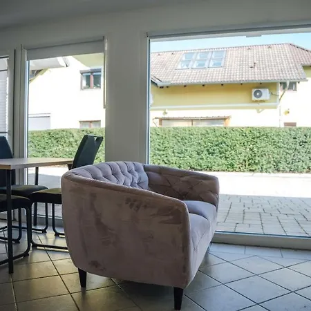 Lägenhet Apartma Papillon *
