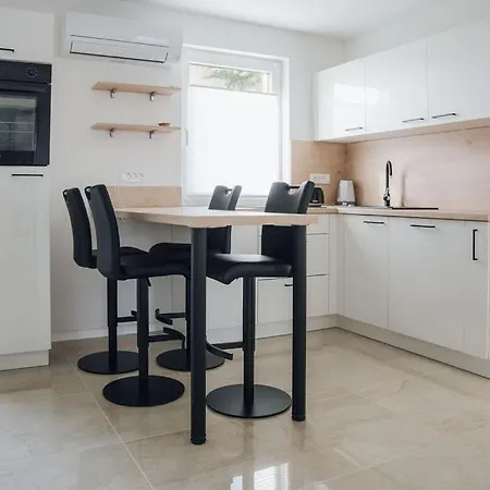 Apartma Papillon * Любляна