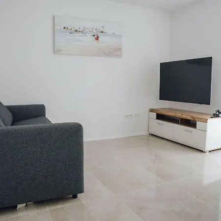 Apartma Papillon *