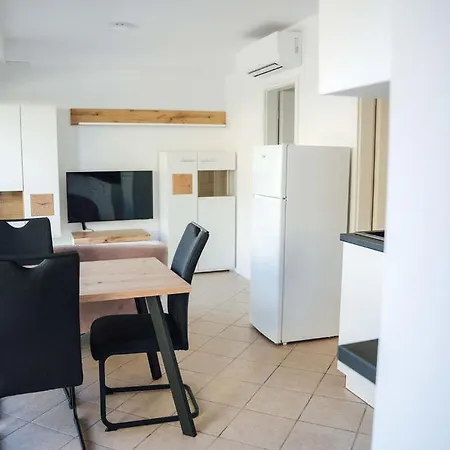 Apartma Papillon Apartment