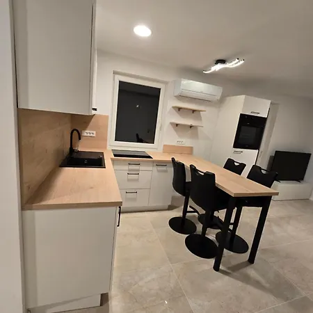 Apartma Papillon *
